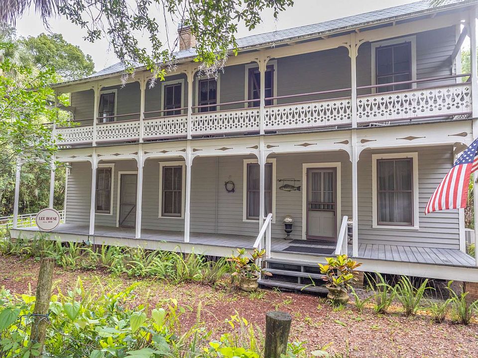 1st image of 200 Park St