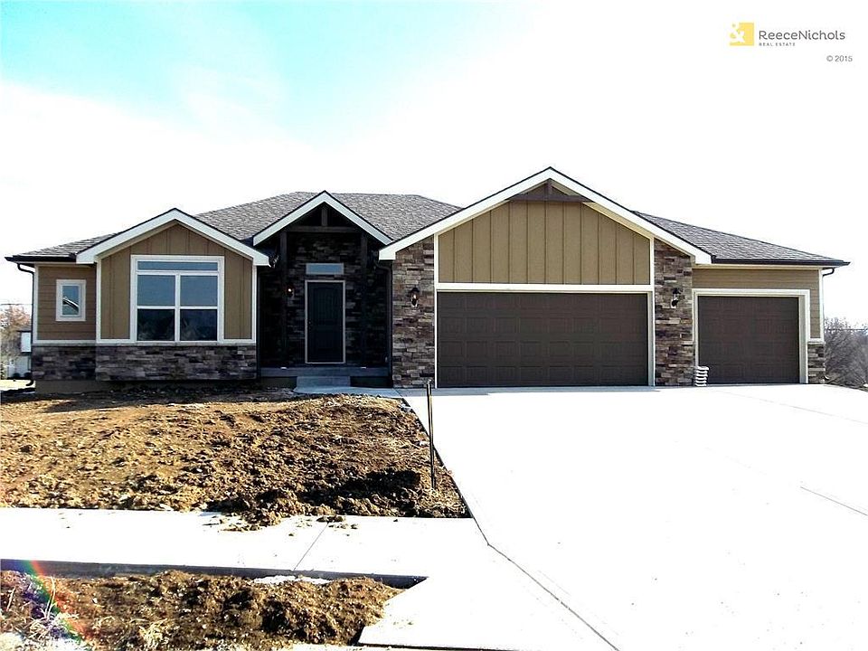 Beautiful 4 Bedroom, 3 Bath Ranch/Rev 1.5 Story home at 2008 Owen Drive.
