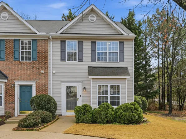 31 Edgebrook Cir, Durham, NC 27703