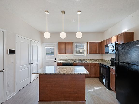 5th image of 108 Batya Ct #108