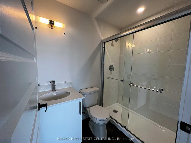 26 Lowes Rd W #614 — Photo 6