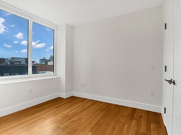 5th image of 150 4th Ave APT 4J