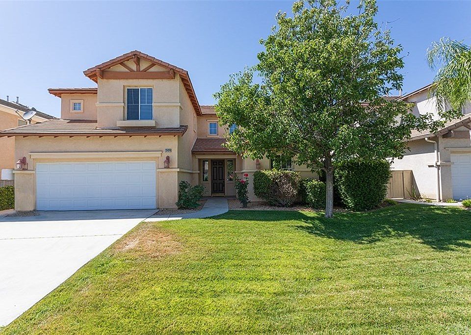 1st image of 33424 Barrington Dr