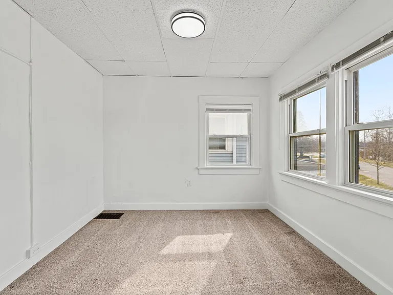 1230 Delta Blvd — Photo 4