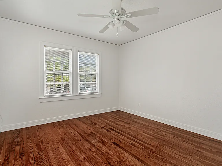 5918 La Vista Dr #3 — Photo 29