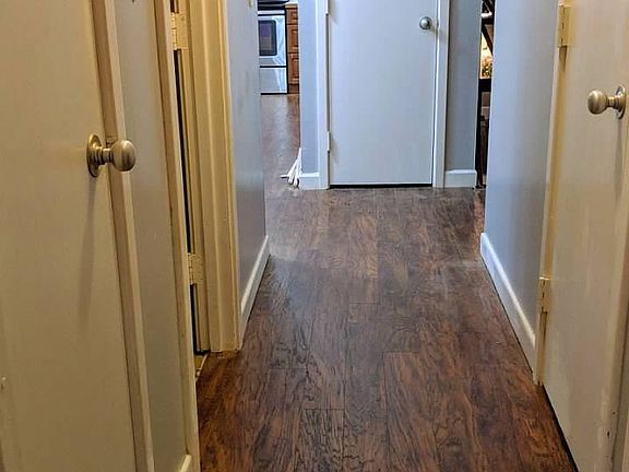 4th image of 3200 NW 49th St