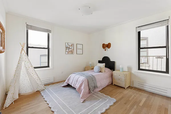 Sold by Compass | media 8