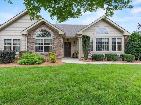 5329 Lair Dr, Greensboro, NC 27407