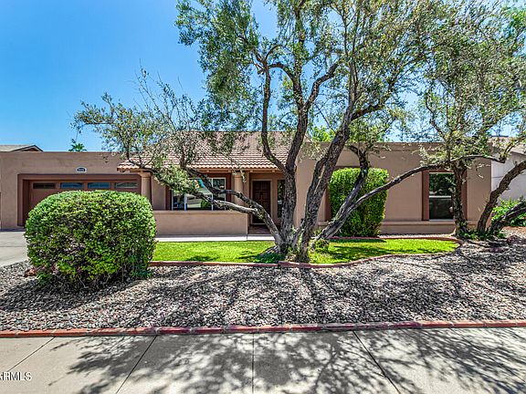 2nd image of 2521 S PLAYA Avenue