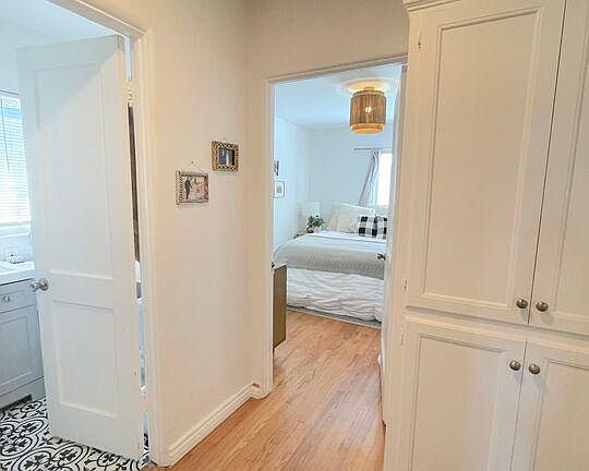 5th image of 3276 Veteran Ave
