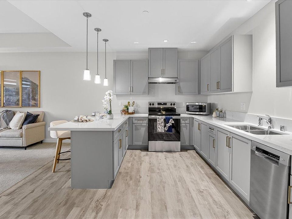 1st image of 100 Glenwood Cir #6198364
