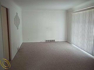 4th image of 28555 Victor St