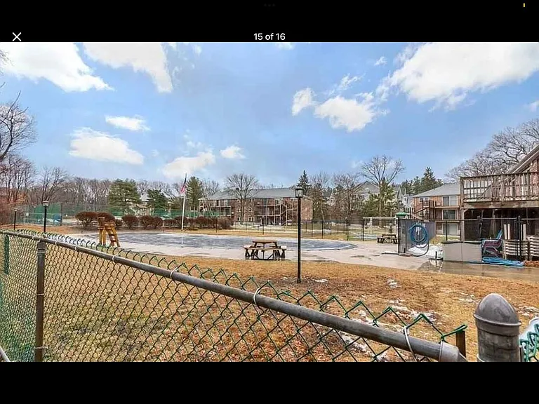 48 Fernview Ave #9 — Photo 16