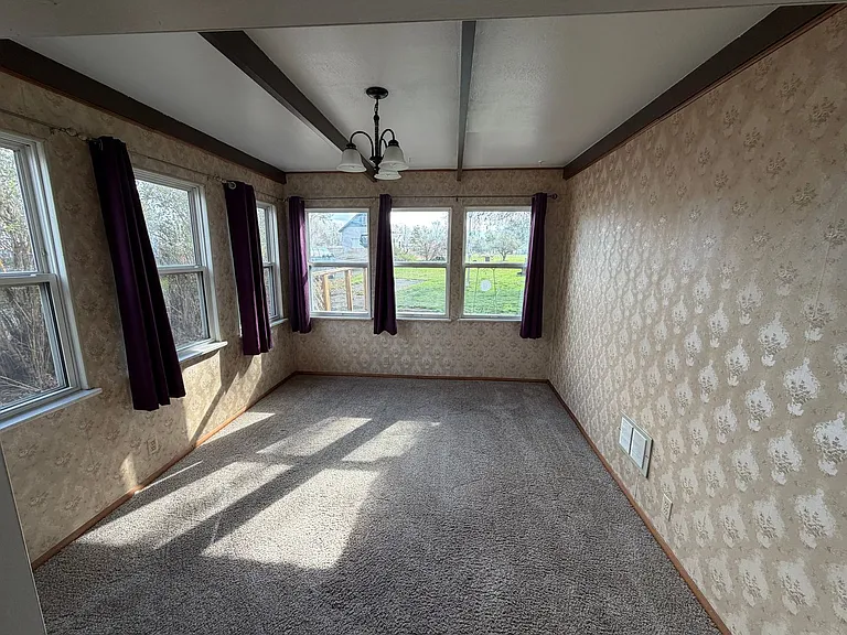 4305 Altamont Dr — Photo 6