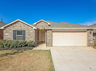 10509 SW 40th St, Mustang, OK 73064