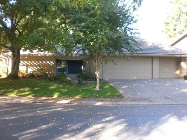 11693 Melones Cir, Gold River, CA 95670