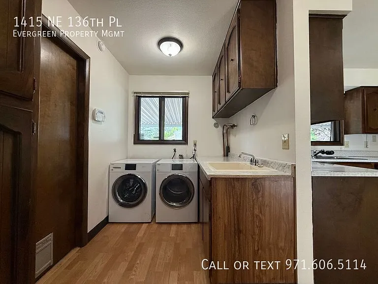 1415 NE 136th Pl — Photo 16