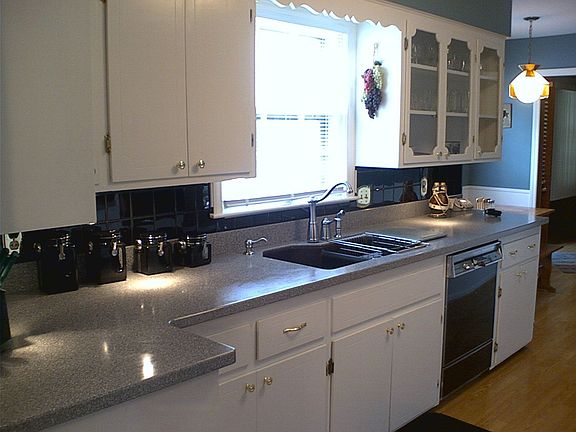 3rd image of 1805 Clearbrook St SE