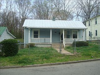1st image of 460 Henry St