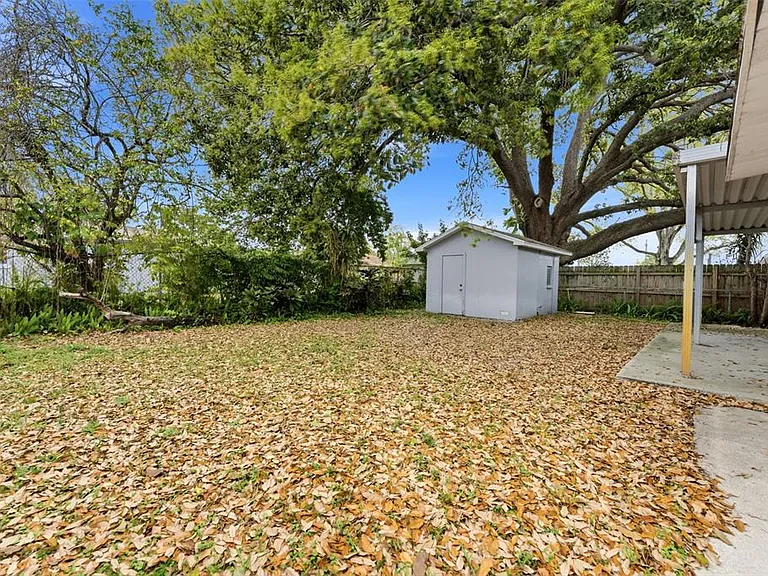 2711 W Heiter St — Photo 29