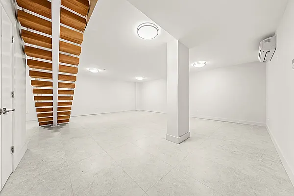 Living room, photo 4