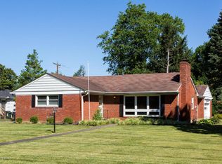 4321 Mount Vernon Rd, Saint Regis Park, KY 40220
