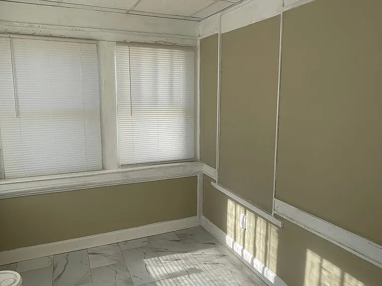 2228 Washington Ave — Photo 6