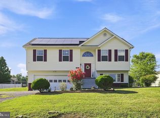 261 Baer Oak Dr, Maurertown, VA 22644