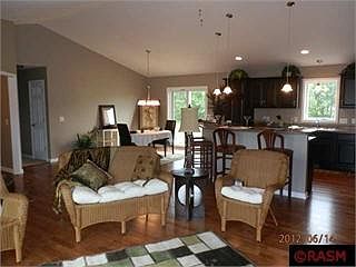 4th image of 101 Crystal Ct