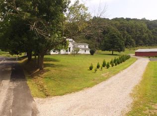 4260 Chicken Coop Hill Rd SE, Sugar Grove, OH 43155