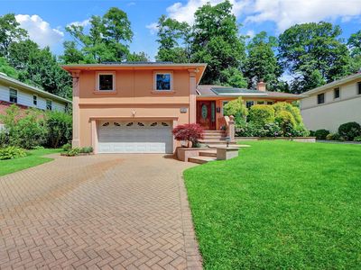 53 Stratford N, Roslyn Heights, NY, 11577