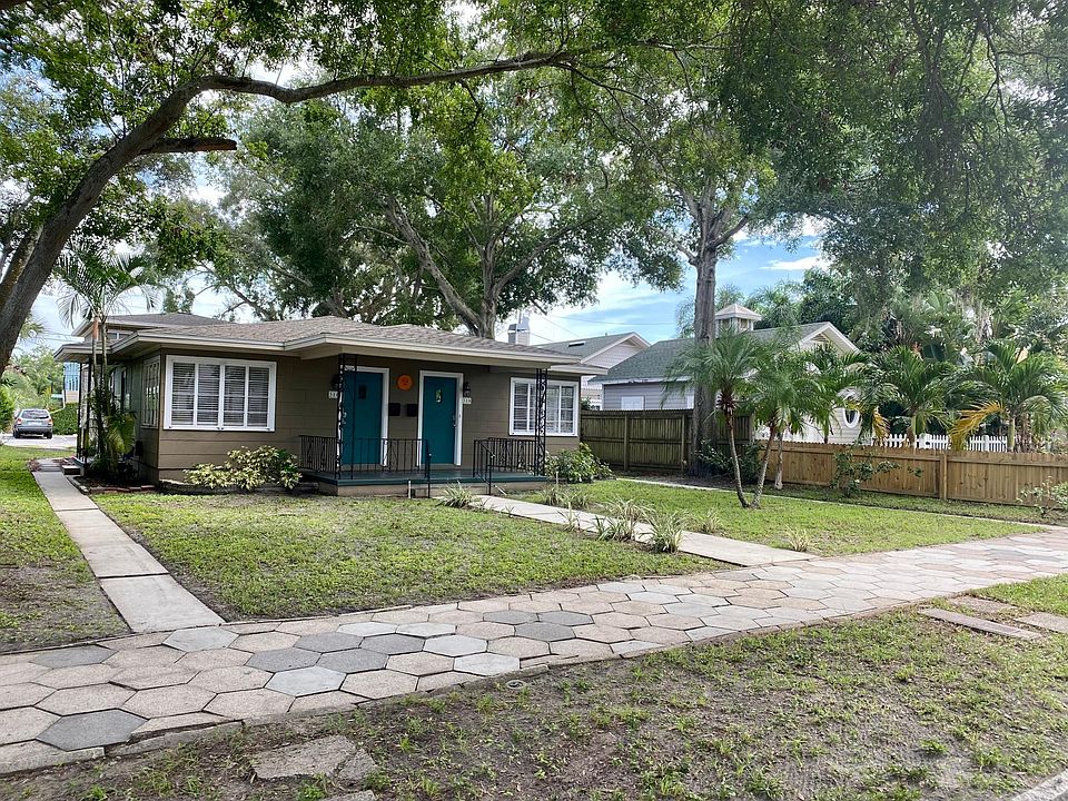 Front of home, unit 318 is on the right
