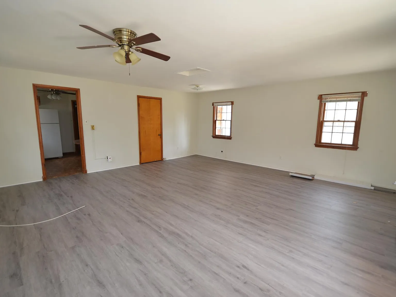 2 bed, 1000 sqft, $1,500 — Photo 2