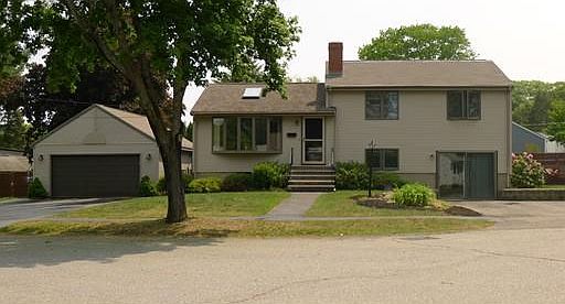 1st image of 26 Edythe Ln