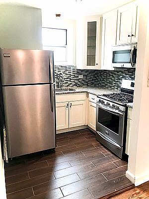 5th image of 150 Hawthorne St APT 6L