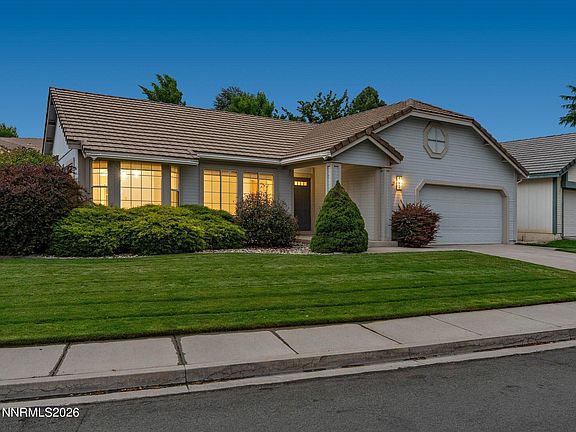 2nd image of 1034 Mayflower Dr