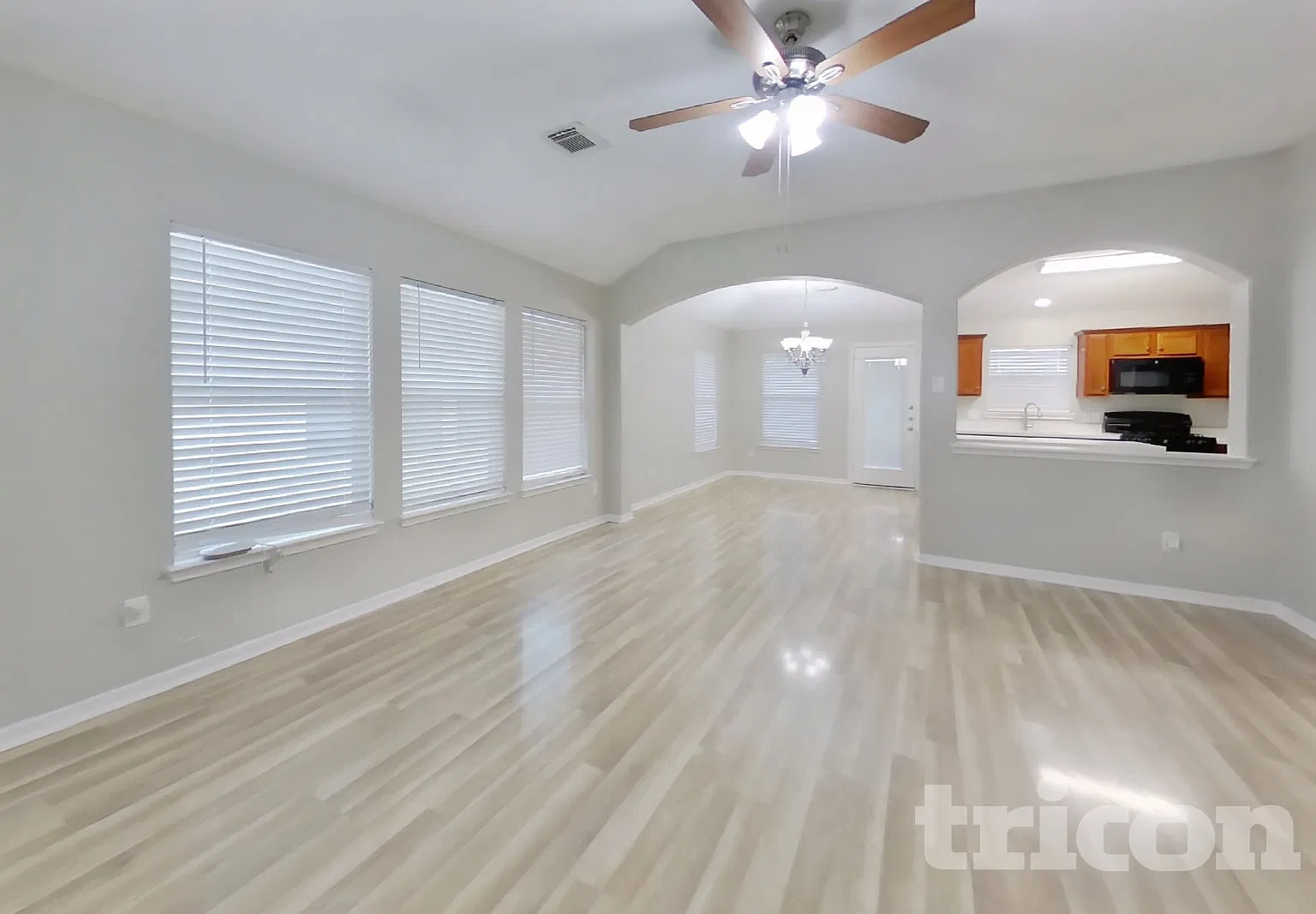 315 Annatto Lane Crosby TX — Photo 3