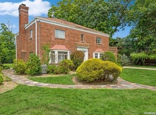 520 Broadway, Cedarhurst, NY 11516