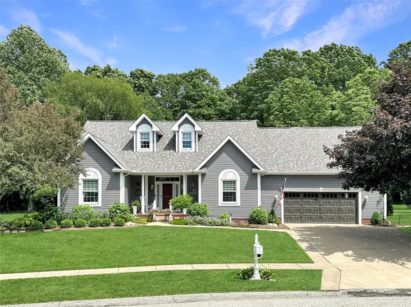 5515 Sandalwood Ct, Erie, PA 16506
