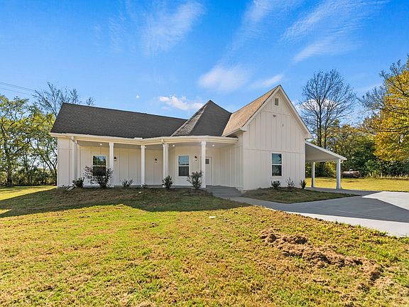 3rd image of 638 Rucker Rd