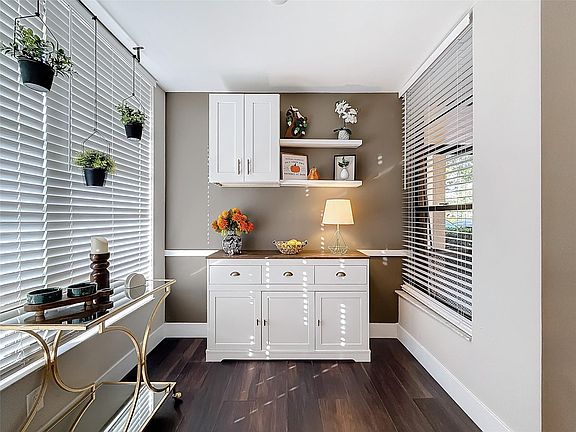 4th image of 5601 Coral Lake Drive #101