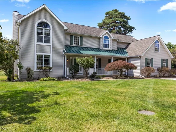 5960 Ford Rd, Elyria, OH 44035