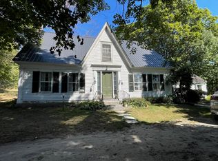 668 Urquhart Rd, Newbury, VT 05051