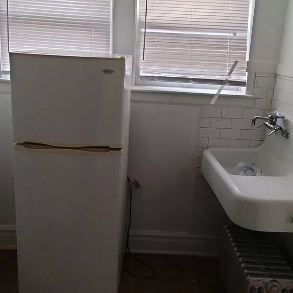 2144 S Harvey Ave #2E — Photo 8