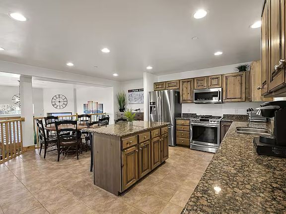 4th image of 5497 Luge Ln