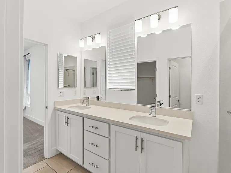 1475 Latitudes Way — Photo 26