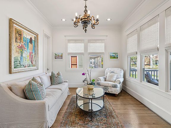 5th image of 1215 Rutland St