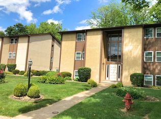 70 Devon Ct APT A2, Edwardsville, IL 62025