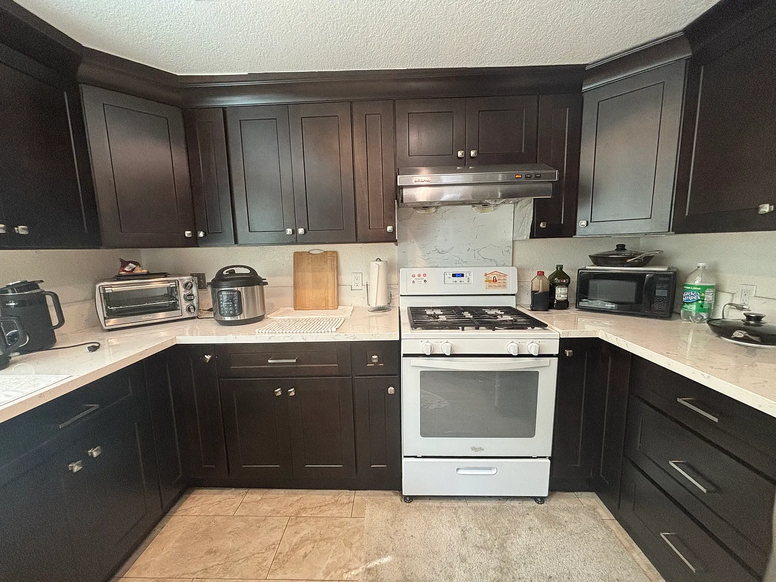3 bed, 1536 sqft, $2,800 — Photo 4