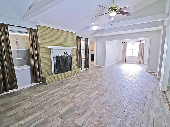 5th image of 802 Erin Ave